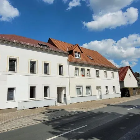 Seyfarthrooms - Monteurwohnung Grossroehrsdorf 3 - Zentrale Lage, Gute Anbindung, Ideal Fuer 2 Personen Grossrohrsdorf