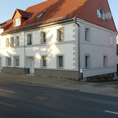 Apartamento Seyfarthrooms - Monteurwohnung Großröhrsdorf 3 - Zentrale Lage, Gute Anbindung, Ideal Für 2 Personen
