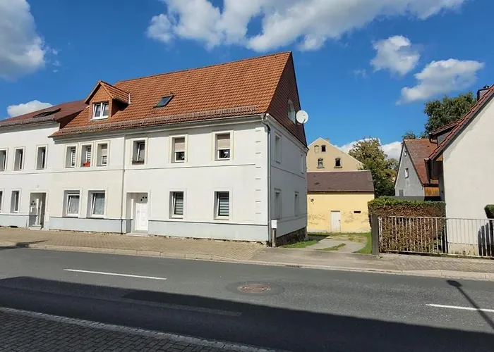 Seyfarthrooms - Monteurwohnung Grossroehrsdorf 3 - Zentrale Lage, Gute Anbindung, Ideal Fuer 2 Personen * Grossrohrsdorf