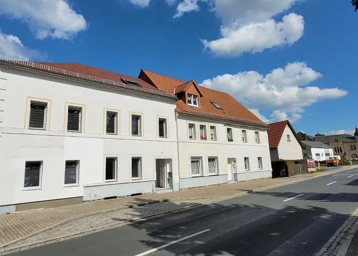 Seyfarthrooms - Monteurwohnung Grossroehrsdorf 3 - Zentrale Lage, Gute Anbindung, Ideal Fuer 2 Personen Grossrohrsdorf